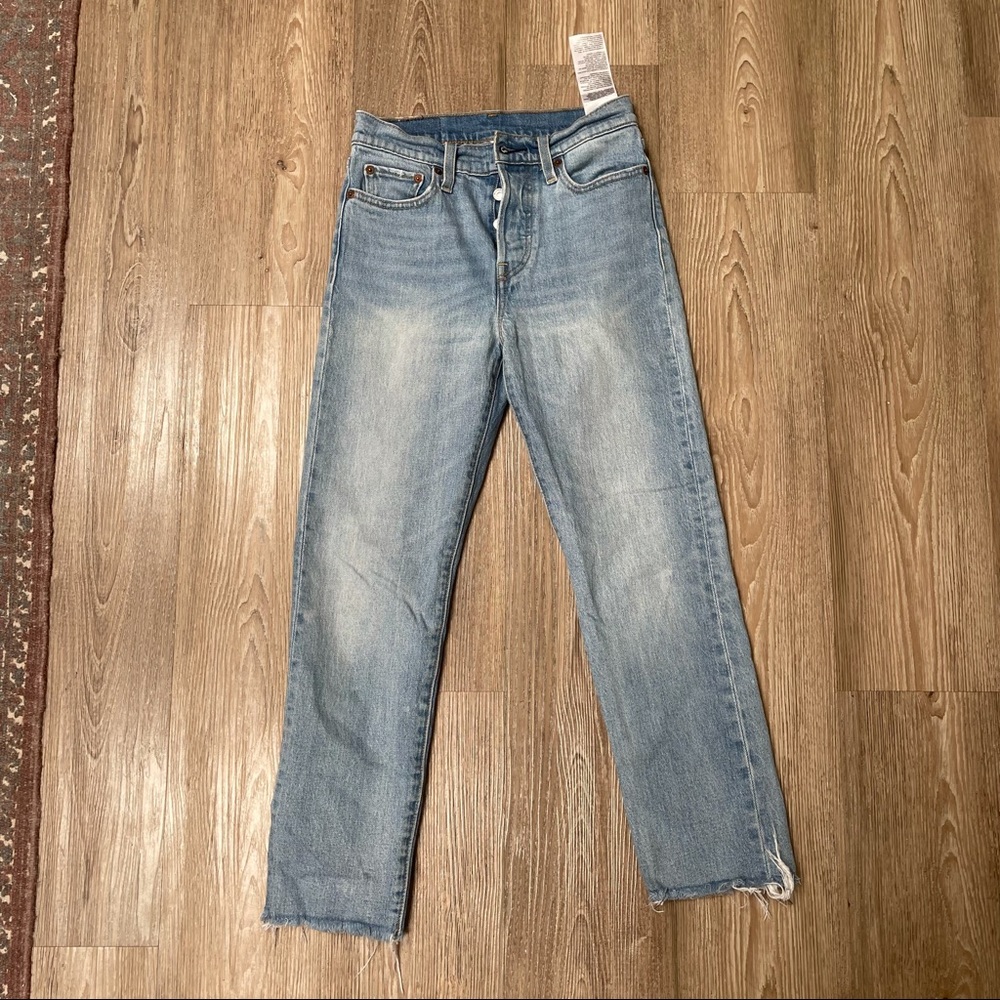 Levi’s wedgie